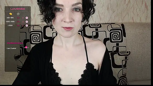 Snapshot of TinaWince chatting on March 2025 06:08:02 AM TinaWince online show from March 2025 06:08:02 AM