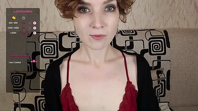 Snapshot of TinaWince chatting on September 2025 04:47:01 AM TinaWince online show from September 2025 04:47:01 AM