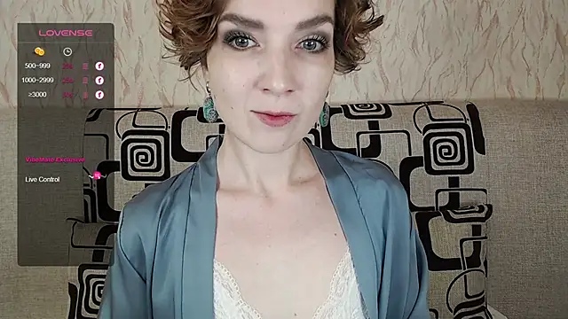 Snapshot of TinaWince chatting on October 2025 04:46:01 AM TinaWince online show from October 2025 04:46:01 AM