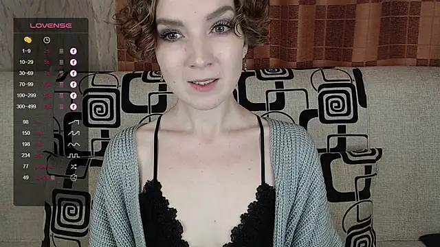 Snapshot of TinaWince chatting on November 2025 04:56:02 AM TinaWince online show from November 2025 04:56:02 AM