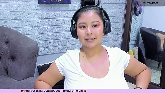 Snapshot of _alaiasmile_ chatting on March 2025 01:37:01 AM alaiasmile online show from March 2025 01:37:01 AM