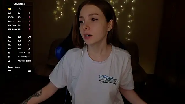 Snapshot of Kami_kam chatting on February 2025 04:11:02 PM Kami kam online show from February 2025 04:11:02 PM