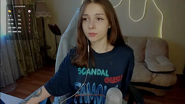 Snapshot of Kami_kam chatting on February 2025 11:21:02 AM Kami kam online show from February 2025 11:21:02 AM