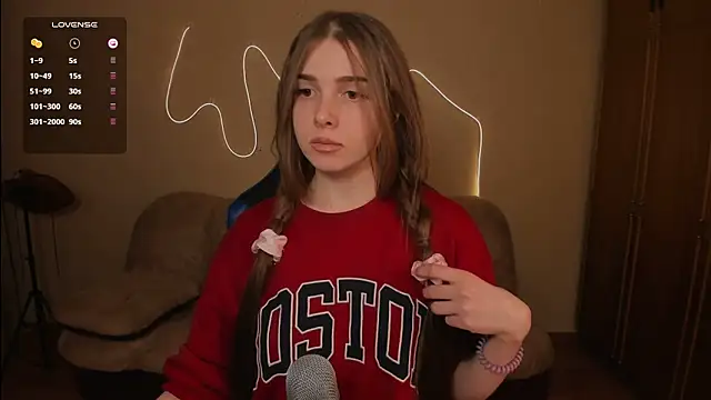 Snapshot of Kami_kam chatting on February 2025 07:15:02 PM Kami kam online show from February 2025 07:15:02 PM