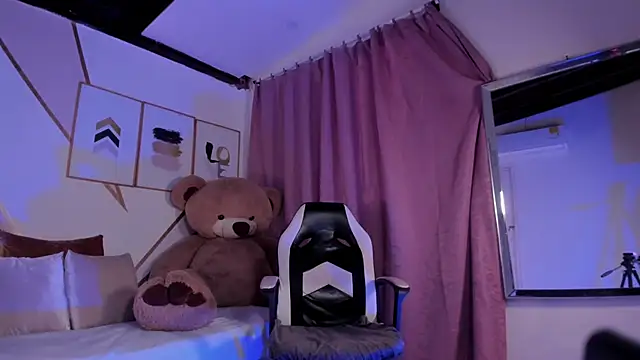 maye wells online show from January 2025 06:53:02 PM