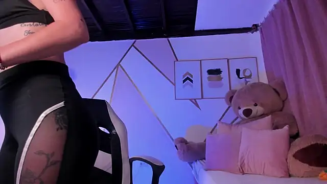 maye wells online show from February 2025 11:58:01 PM