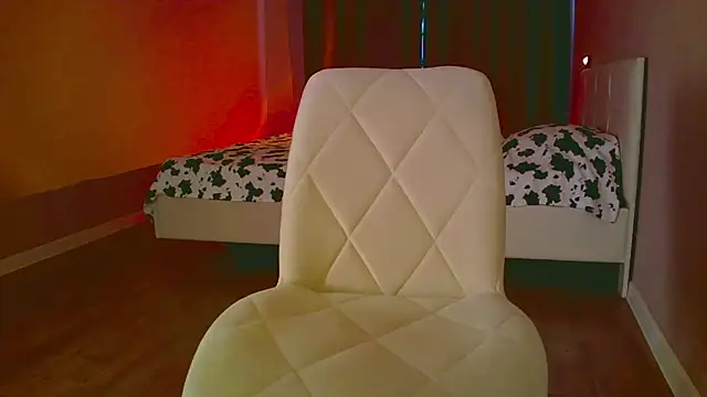 Snapshot of mia_raspberrie chatting on February 2025 06:31:01 AM mia raspberrie online show from February 2025 06:31:01 AM