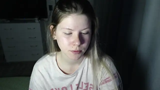 Snapshot of MelissaXKinky chatting on February 2025 07:21:01 PM MelissaXKinky online show from February 2025 07:21:01 PM