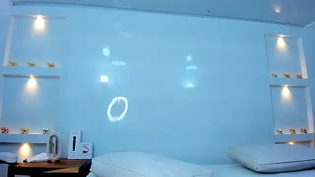 Dalia-Prada online show from November 2025 05:17:01 AM