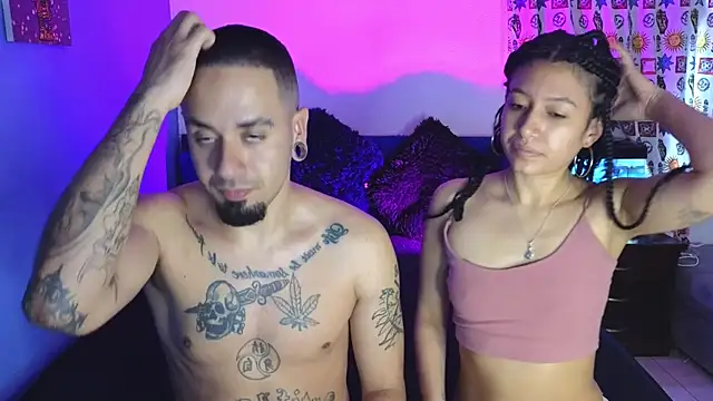 Snapshot of tony_and_sophia chatting on October 2025 11:07:02 AM tony and sophia online show from October 2025 11:07:02 AM