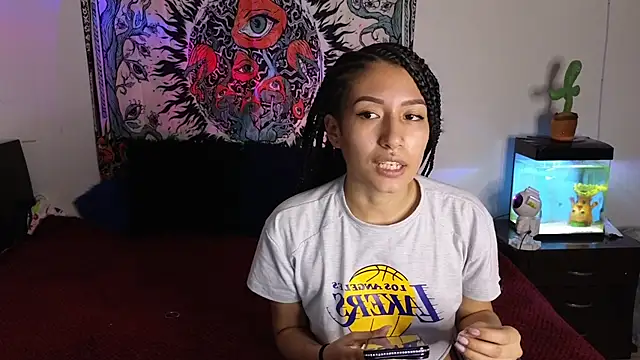 Snapshot of tony_and_sophia chatting on February 2026 11:53:01 PM tony and sophia online show from February 2026 11:53:01 PM