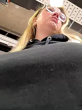 Snapshot of Teya_moon_ chatting on December 2025 11:15:02 AM Teya moon online show from December 2025 11:15:02 AM