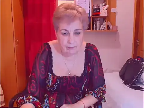 Victoria5643 online show from December 2025 02:57:02 PM