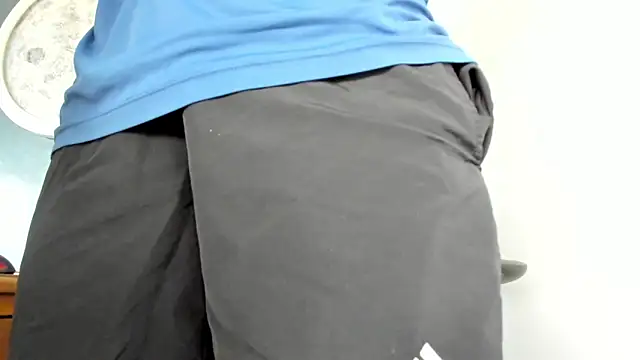 Snapshot of Bryan_Bronx chatting on September 2025 01:44:02 PM Bryan Bronx online show from September 2025 01:44:02 PM