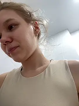 Snapshot of Ketitull chatting on January 2025 01:32:02 AM Ketitull online show from January 2025 01:32:02 AM