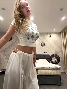 Snapshot of Ketitull chatting on September 2025 04:23:01 AM Ketitull online show from September 2025 04:23:01 AM