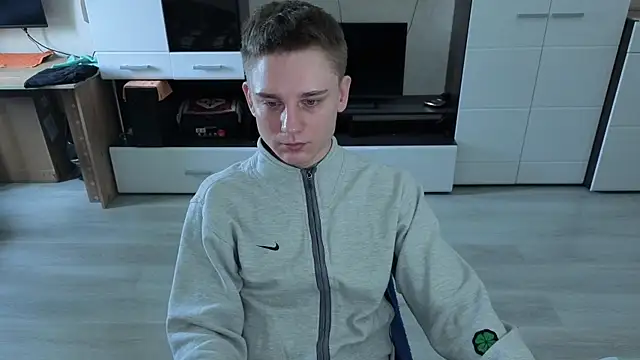 angryzan online show from November 2025 06:25:02 AM