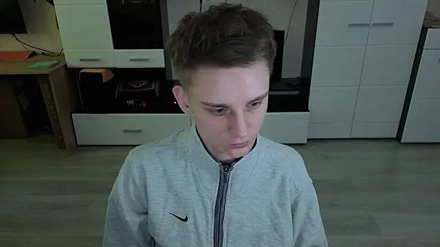 angryzan online show from February 2026 06:07:01 AM