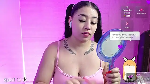 Snapshot of _hooly chatting on January 2025 05:44:02 PM hooly online show from January 2025 05:44:02 PM