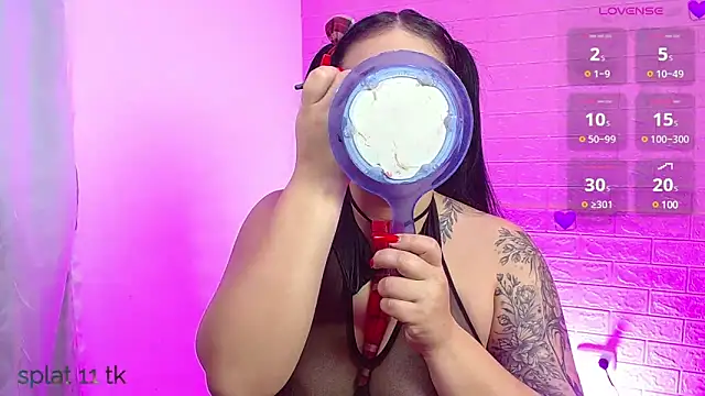 Snapshot of _hooly chatting on February 2025 11:45:02 AM hooly online show from February 2025 11:45:02 AM