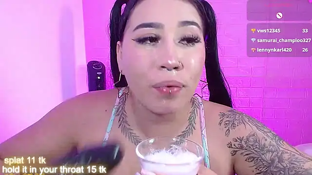 Snapshot of _hooly chatting on March 2025 06:43:02 PM hooly online show from March 2025 06:43:02 PM