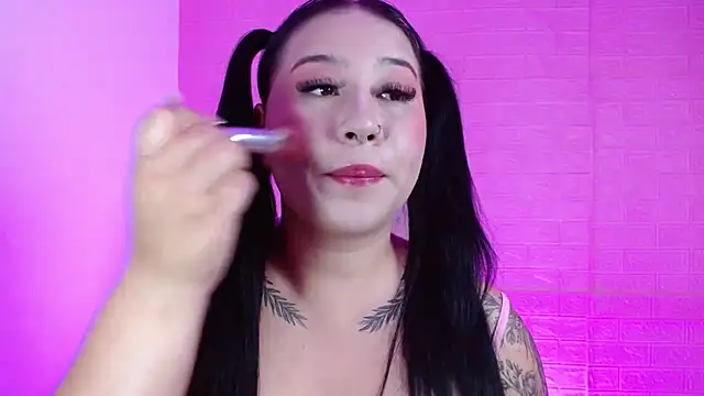 Snapshot of _hooly chatting on October 2025 02:04:01 PM hooly online show from October 2025 02:04:01 PM