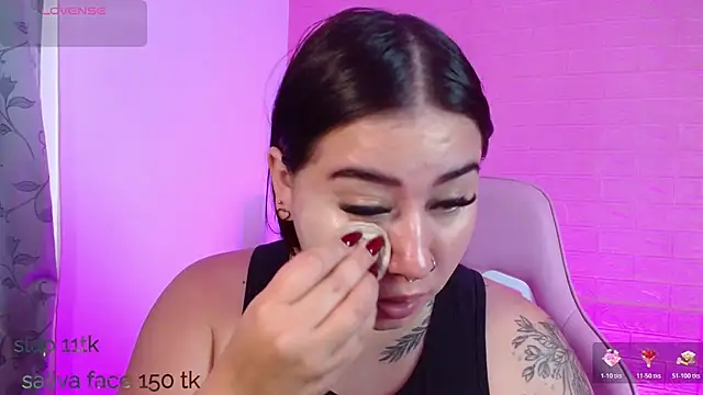 Snapshot of _hooly chatting on October 2025 01:47:02 PM hooly online show from October 2025 01:47:02 PM