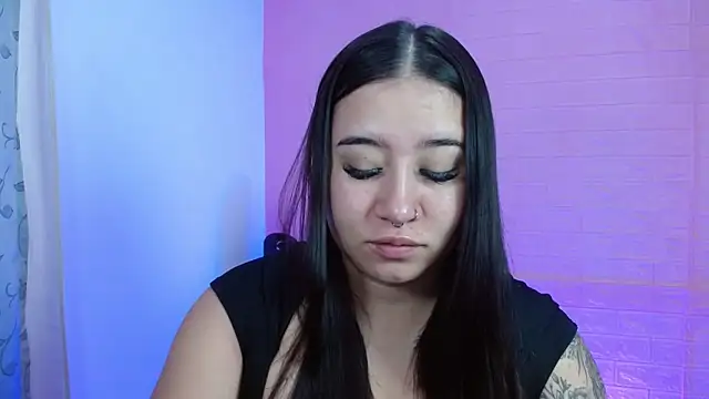 Snapshot of _hooly chatting on November 2025 12:27:01 PM hooly online show from November 2025 12:27:01 PM