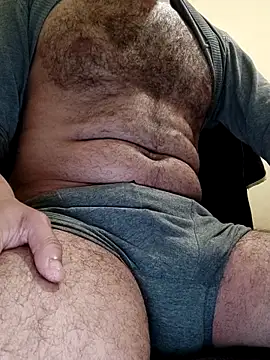 Hairyarabguy online show from April 2026 06:14:02 PM