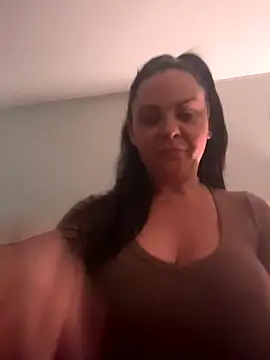 Snapshot of IvyWylde chatting on December 2024 06:30:02 PM IvyWylde online show from December 2024 06:30:02 PM