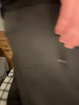 Snapshot of IvyWylde chatting on December 2024 11:28:01 PM IvyWylde online show from December 2024 11:28:01 PM