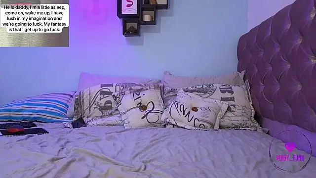 Snapshot of Peggy_Funn chatting on January 2025 04:39:02 AM Peggy Funn online show from January 2025 04:39:02 AM