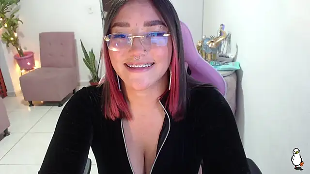 Snapshot of littleangel1_m chatting on February 2025 09:14:02 PM littleangel1 m online show from February 2025 09:14:02 PM