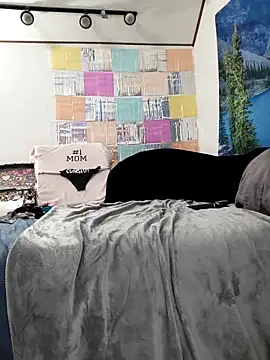 Venus22cumin online show from November 2025 04:01:01 AM