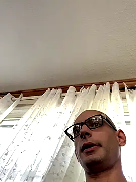 hailzeffn online show from September 2025 03:17:02 PM