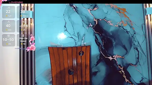 khiara moretti online show from December 2025 09:56:01 PM