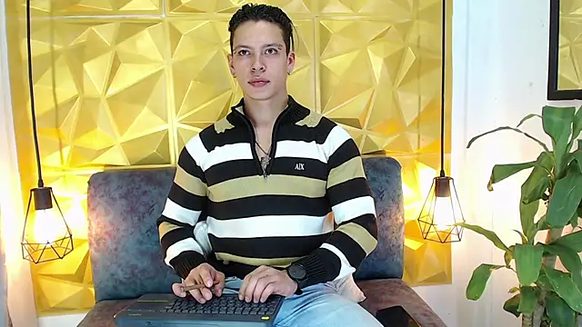 Snapshot of Baxter_Dex chatting on December 2024 03:19:02 AM Baxter Dex online show from December 2024 03:19:02 AM