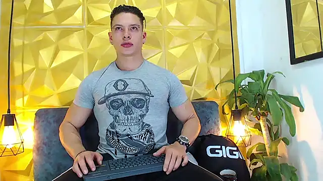 Snapshot of Baxter_Dex chatting on December 2024 04:37:02 AM Baxter Dex online show from December 2024 04:37:02 AM