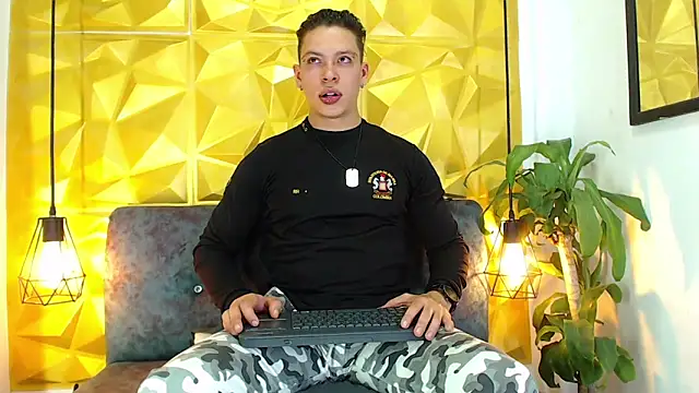 Snapshot of Baxter_Dex chatting on December 2024 03:15:02 AM Baxter Dex online show from December 2024 03:15:02 AM