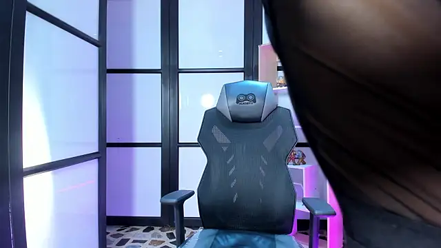 Agathaargent  online show from November 2025 08:41:02 PM