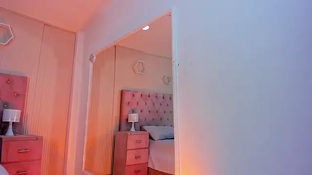 Snapshot of Agathaargent_ chatting on November 2025 04:37:01 AM Agathaargent online show from November 2025 04:37:01 AM