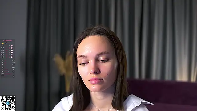 Snapshot of AnneKlint chatting on December 2024 11:19:01 AM AnneKlint online show from December 2024 11:19:01 AM