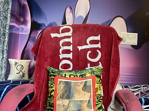 Royal girl 1 online show from March 2025 05:00:02 PM