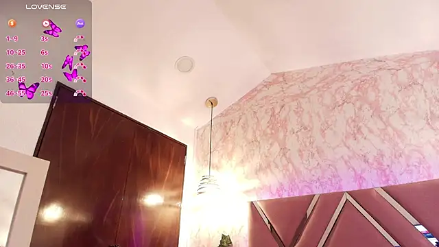 Snapshot of Miaa_Smiith1 chatting on March 2025 03:29:02 PM Miaa Smiith1 online show from March 2025 03:29:02 PM