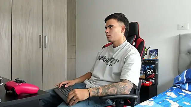 Snapshot of jacob_firexx chatting on October 2025 03:01:01 PM jacob firexx online show from October 2025 03:01:01 PM