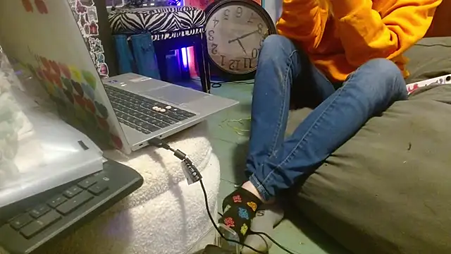 watermellonpussy online show from March 2026 11:52:02 PM