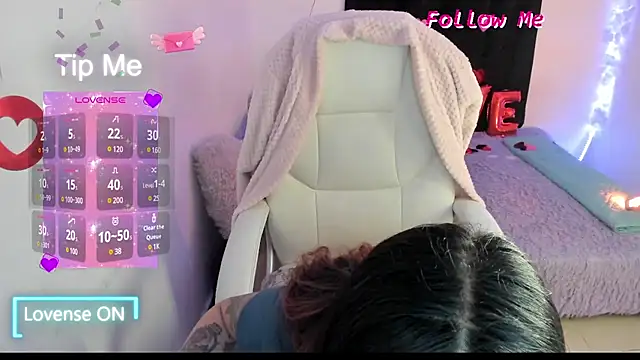 Sofia thomson1 t online show from February 2025 10:05:02 AM