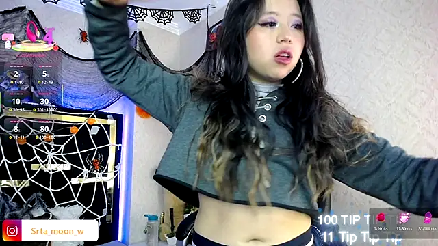 Snapshot of Moon_Water__ chatting on October 2025 11:40:01 AM Moon Water online show from October 2025 11:40:01 AM