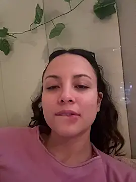 Megan Rodrigo online show from February 2026 01:20:02 PM