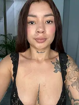 Roxanne 08 online show from January 2025 12:08:01 PM